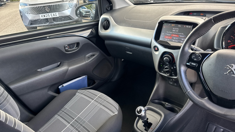 Peugeot 108 1.0 Active 5dr 2-Tronic Petrol Hatchback